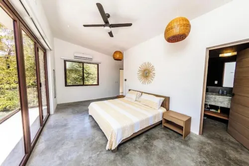 Home In Hacienda Iguana, walk to the beach