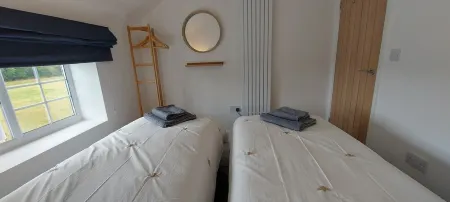 Pond Puddle at Pond Pool Cottage