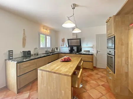 Mas Provençal - <15min Avignon TGV - à Proximité de Saint-rémy-de-provence