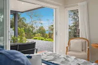 The Lookout فنادق في Corlette