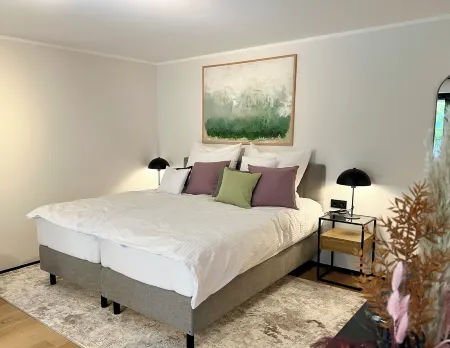 Pittino garden suite 03 - in 2nd row Ammersee! Отели в г. Хершинг-ам-Аммерзе