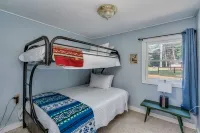 Creekside vintage retreat with HOT TUB!