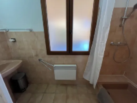 Appartement T2 Avec Piscine Privée LA Motte EN Provence 83920 拉莫特酒店