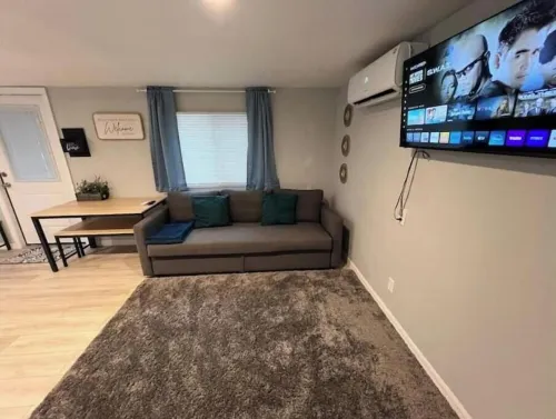 Brand New! Modern Guesthouse!