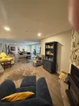 Hidden Pond Large Two Bedroom, Pet Friendly, with Hot Tub and Private Beach