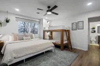 Sunset Cove - peaceful 3-bedroom waterfront retreat in Arnold, MD