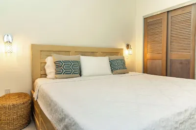 Babylon Beach Villa 8 Hotels in 