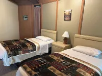 Eagle River Cherry Tree House - Quaint 2-bedroom house - Sleeps 6