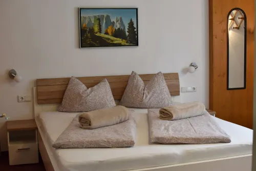 Pure relaxation in a lovingly furnished vacation apartment near Merano Hoteles en Rabland