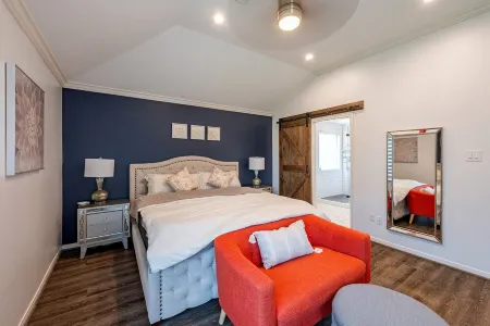 Spacious 4 bed room House Charming Pearland Retreat • Family Friendly