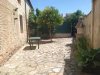 La Casería I y II, Antiguo Convento Restaurado en un Pueblito de Segovia