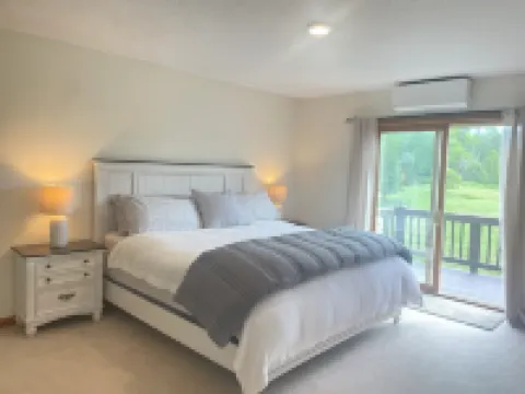 Family Paradise Welcoming 3-Bedroom Condo -Bretton Woods Ski Getaway