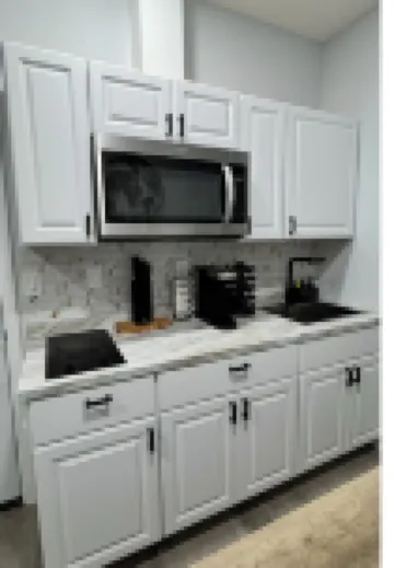 Cozy studio in charming Riverview