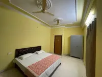 3-bedroom apartment in heart of Lucknow with AC, WiFi. Enjoy your stay