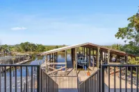 Bayou Rigolettes Retreat Hotels in Barataria