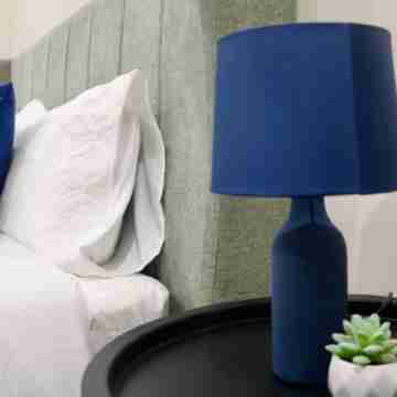 Luxurious Velvet Blue Leeds City Centre Scenic Apartment Rooms