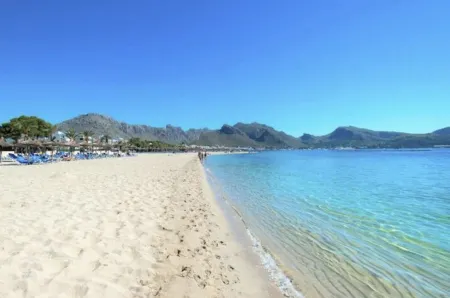 LA PERLA LLENAIRE 10 Отели рядом с достопримечательностью «Formentor Playa»