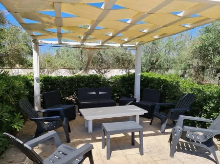 Apartment in beachfront residence