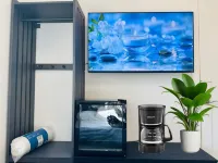 MASTER BEDROOM in New townhome in Central Fremont with AC.5 mins to Kaiser Tesla Hotels in Fremont