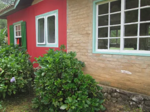 House for rent with beautiful view, furnished, annual or season.