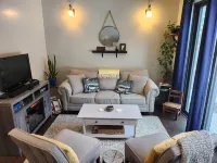 Little house in the woods of Jericho - AC, W/D, Wifi, Patio