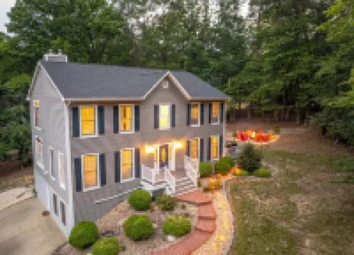 7BR Massanutten Home with Hot Tub, Sauna, and Game Room. Sleeps 18!