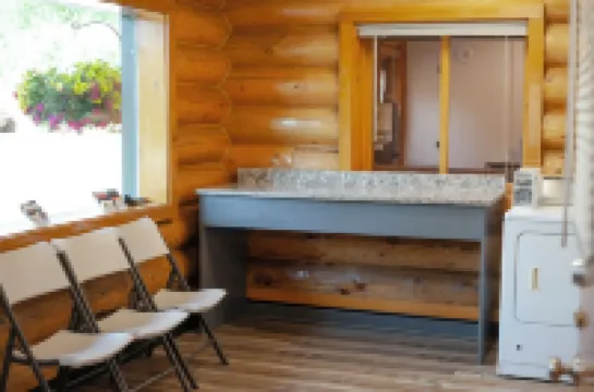 Cozy Studio Cabin with Kitchenette - Walk to Downtown Columbia Falls!