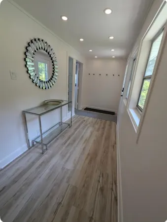 Cottage on Private Beach Отели в г. Тини