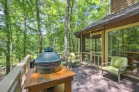 Lakefront Hamilton Cabin w/ Dock & Fire Pit! - parking