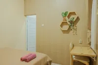Griya Pojok Homestay Hotels in Balecatur