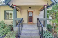 로그 강 접근지까지 약 9마일 떨어진 아늑한 그랜츠 패스 집