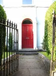Intl Townhouse Apt on The Crescent: perfect for walking everywhere! - 2 étoiles