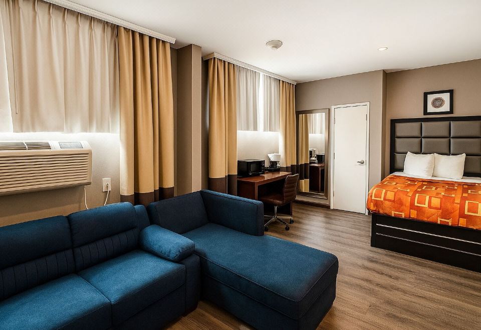 페르골라 JFK 공항 호텔의 객실 내부