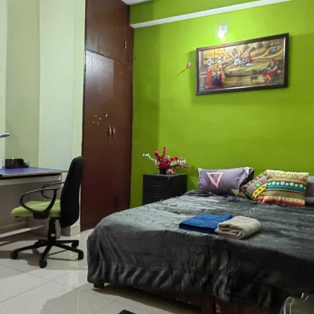 Eshan Yoga- Studio Apartment