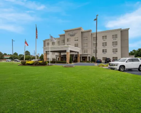 Country Inn & Suites by Radisson, Goldsboro, NC Hotels in Wayne County