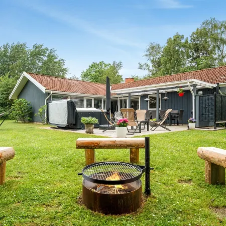 "Sverker" - 300m from the Sea