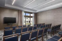 Hotel Avail Rogers, Tapestry Collection by Hilton