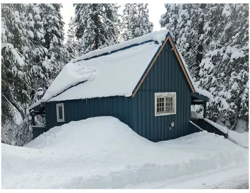 China Alley Cabin B: Cute & Cozy Cottage w/ Deck Hotels in Plumas County