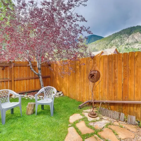 2 Mi to Frisco Ski Hill: Mountain Home w/ Hot Tub!