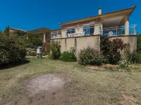 Spacious Villa with Pool 住宿飯店