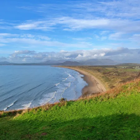 Bungalow in Dyffryn Ardudwy near Blue Flag Beach