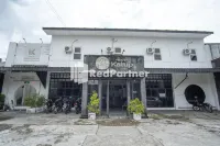 Katup Guest House Syariah Mitra RedDoorz Hotels in Pendowoharjo