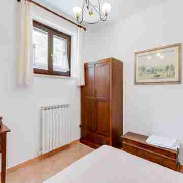 Apartment in Umbria near Majestic Mountains Rooms