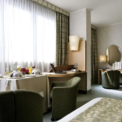 Mercure Roma West Hotels near La Saliera