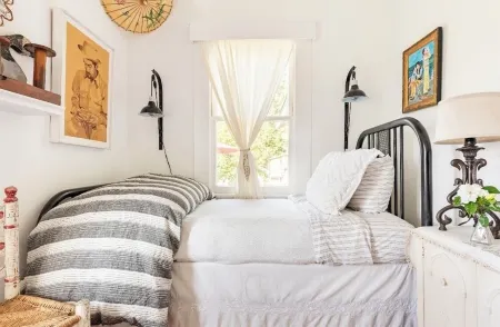 Charming Farmhouse & Historic Barn Escape – Pool, Pizza Oven and Outdoor Charm