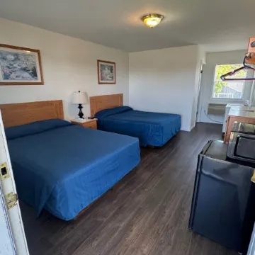 Lakeside Motor Lodge