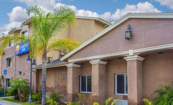 Comfort Inn Cockatoo Near LAX Airport