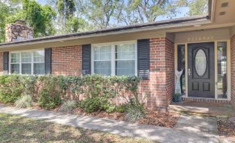 Beach Retreat in Jacksonville Pet and Family-Friendly