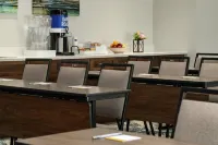 希爾頓坦帕布什花園區歡朋飯店及套房 - 早餐