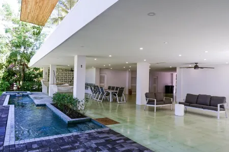 Esterillos Lote 6 Bedroom Home